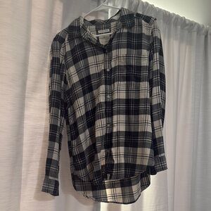 American Eagle Black and White Plaid Shirt. Boyfriend Fit. Medium
